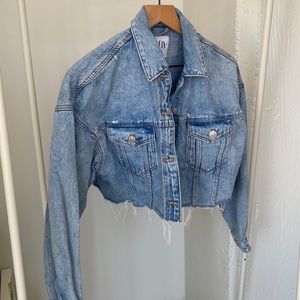 ZARA cropped vintage washed denim jacket // great condition